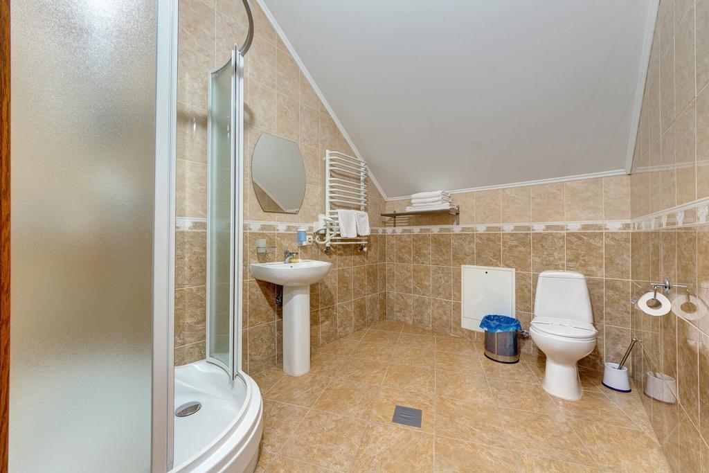 Hotel Perlyna Karpat Bukovel Habitación foto
